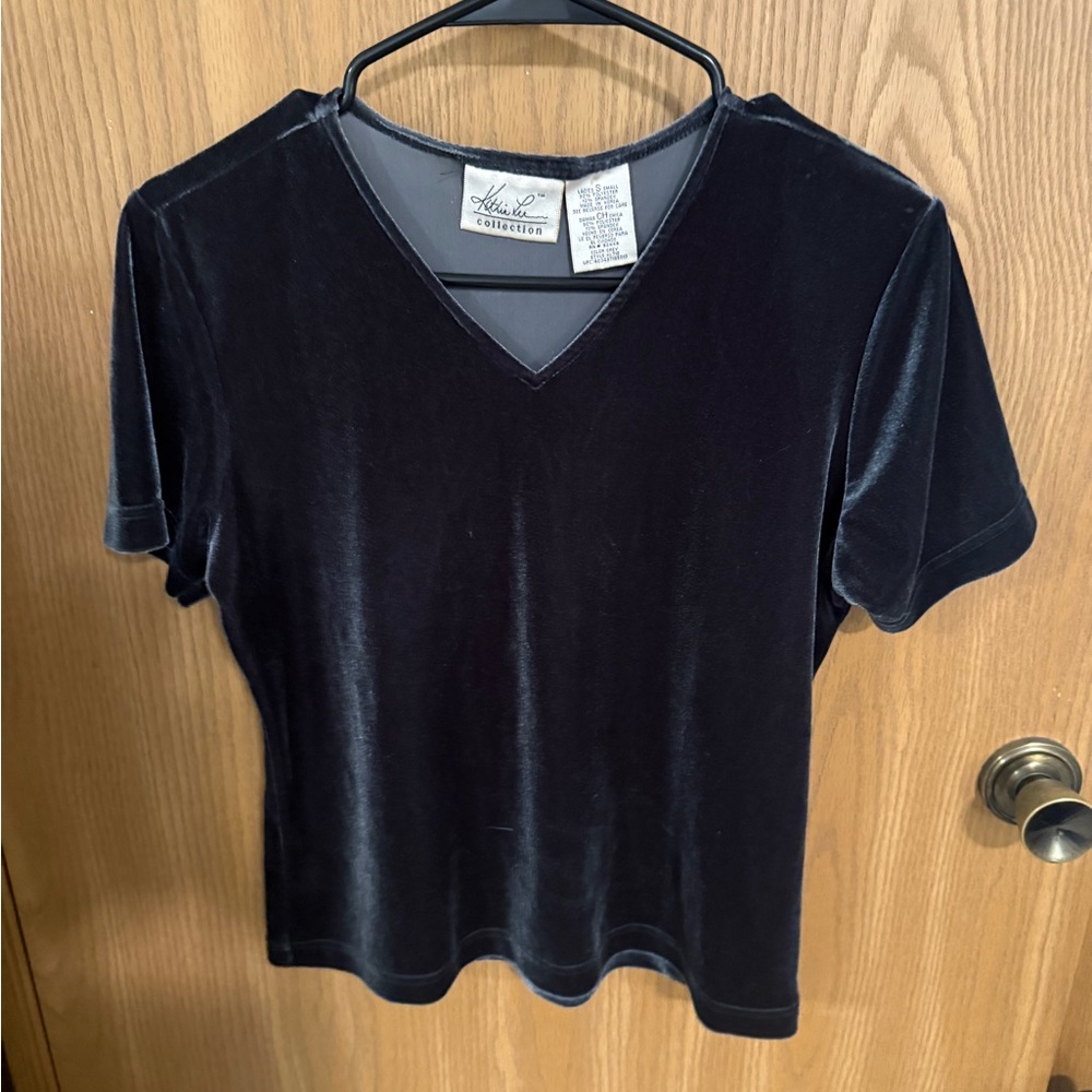 Kathie Lee Collection Black Fitted Crop T-Shirt Size Small